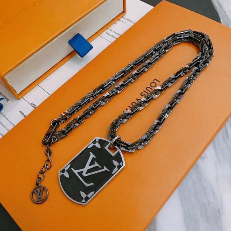 Sporty Louis Vuitton Necklaces 249727