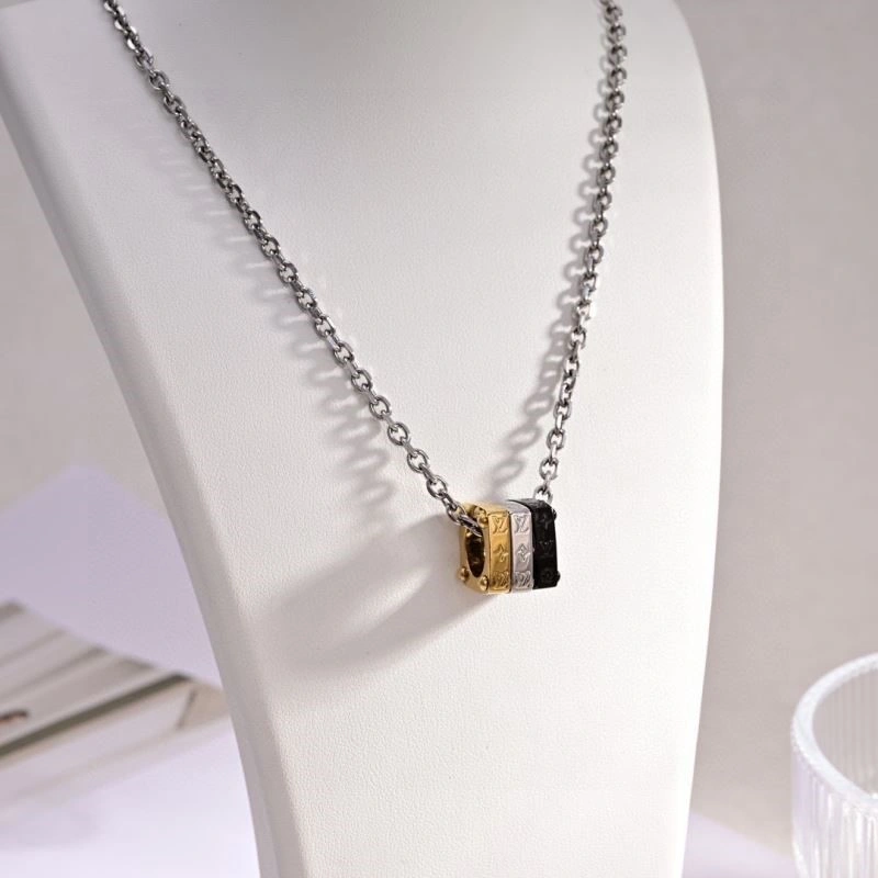 Louis Vuitton Necklaces Functional 249731