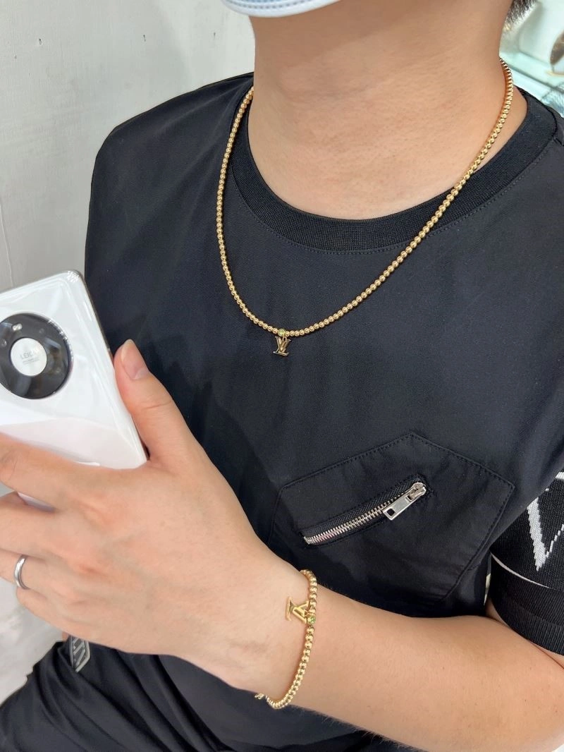 Louis Vuitton Necklaces SunProtective 249728