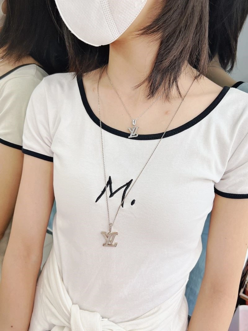 Louis Vuitton Necklaces Lightweight 249719
