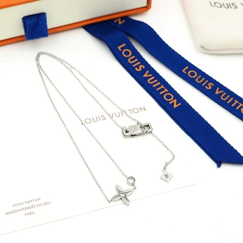 Louis Vuitton Necklaces Cozy 249744