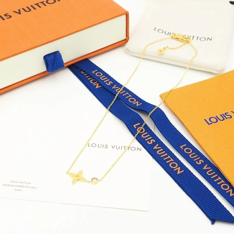 Louis Vuitton Necklaces Cozy 249744