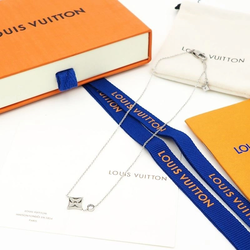 Louis Vuitton Necklaces Premium 249745