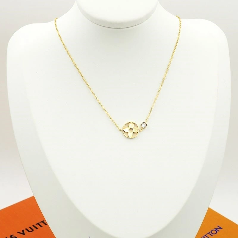 Louis Vuitton Necklaces EyeCatching 249746