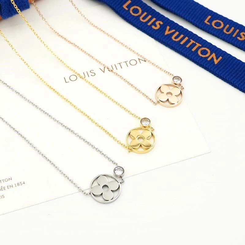 Louis Vuitton Necklaces EyeCatching 249746