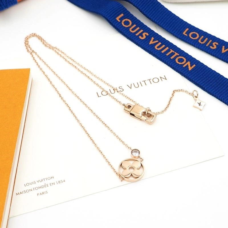 Louis Vuitton Necklaces EyeCatching 249746