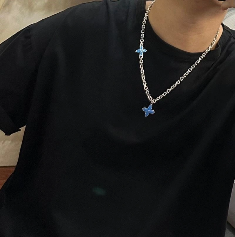 Louis Vuitton Necklaces Modern 249738