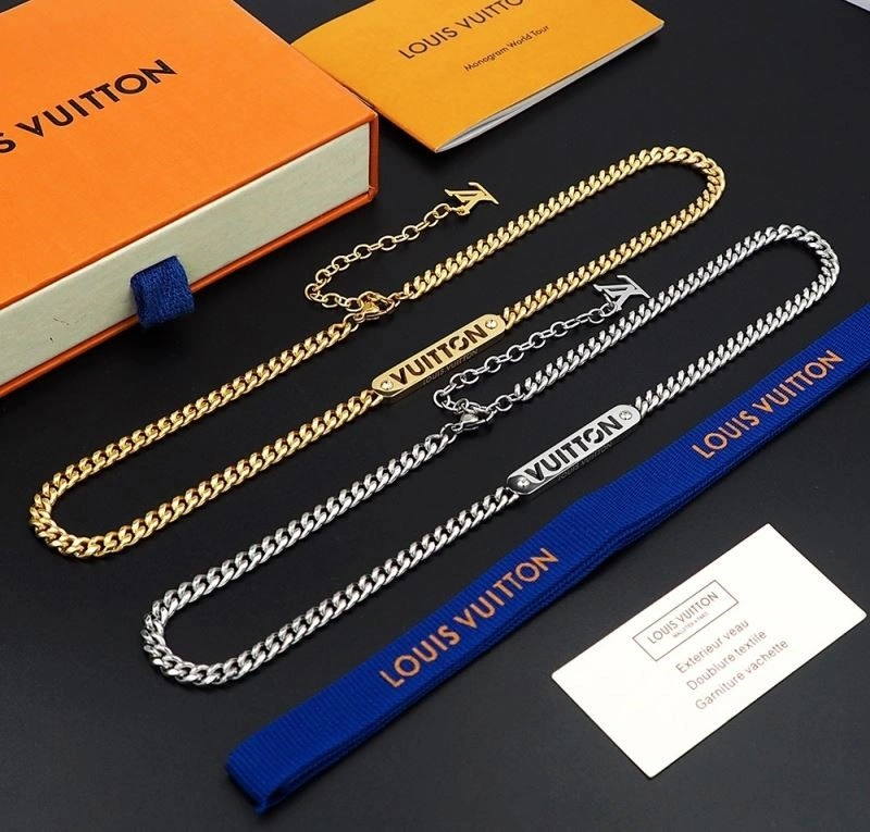 Louis Vuitton Necklaces AllSeason 249676