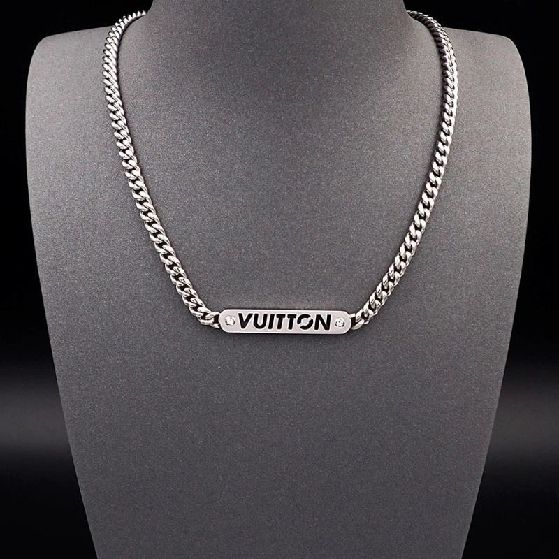 Comfortable Louis Vuitton Necklaces 249681