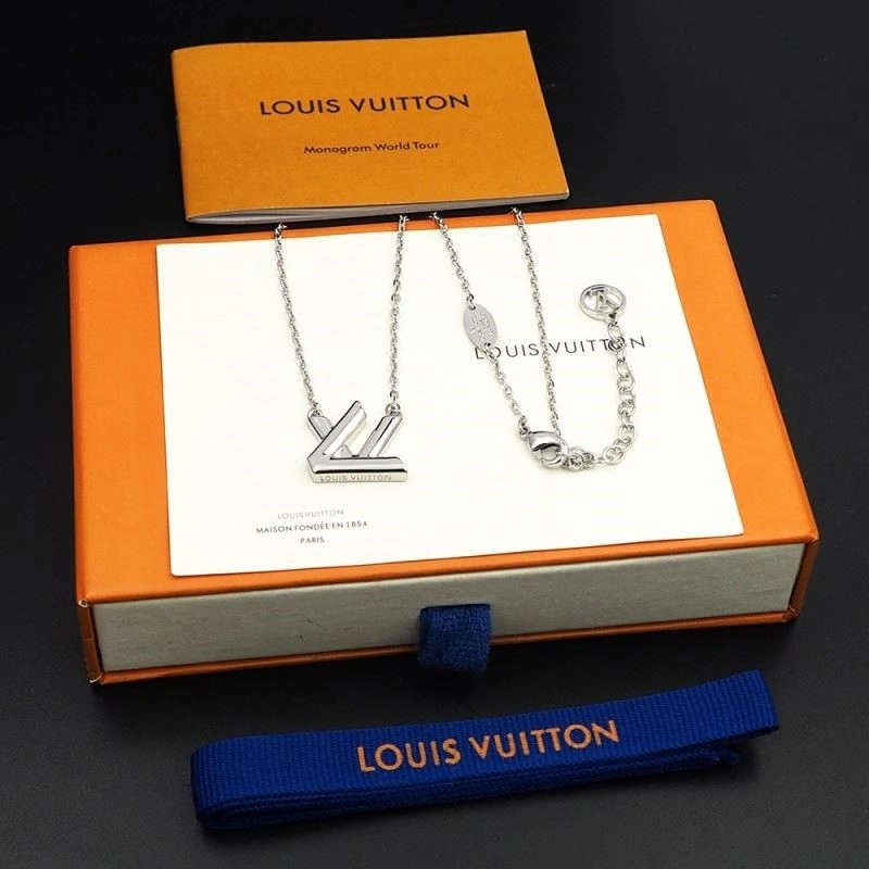 QuickDry Louis Vuitton Necklaces 249705