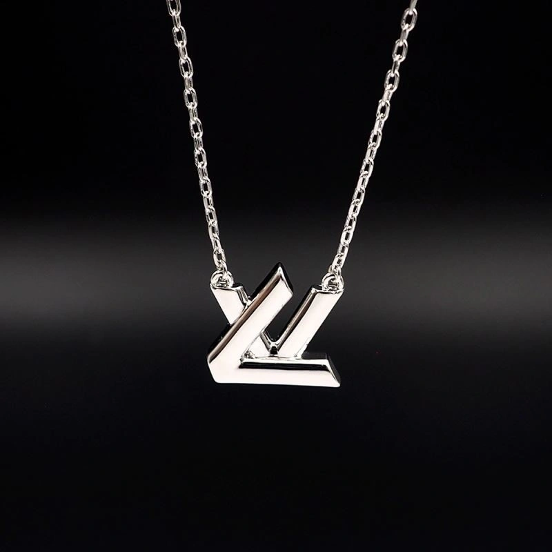 QuickDry Louis Vuitton Necklaces 249705