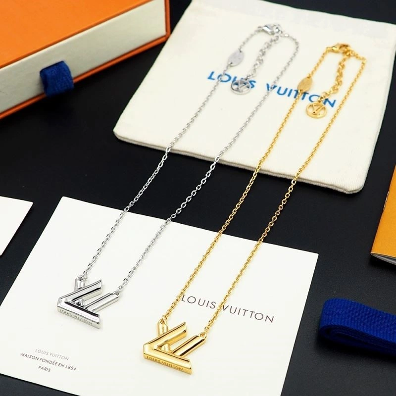 QuickDry Louis Vuitton Necklaces 249705