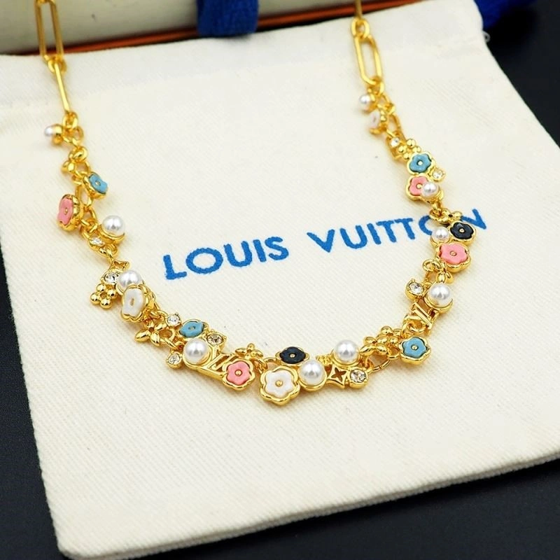 Stretchable Louis Vuitton Necklaces 249707