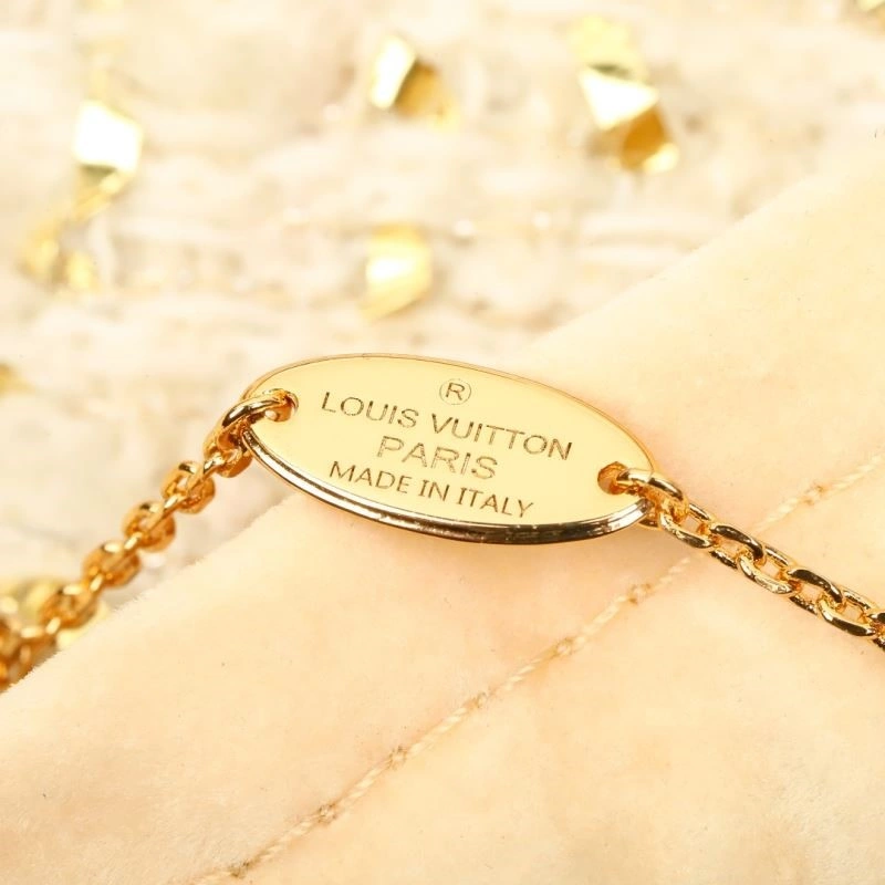 SportInspired Louis Vuitton Necklaces 249691
