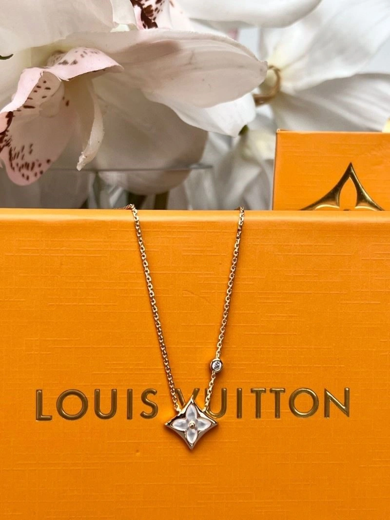 Louis Vuitton Necklaces Durable 249695