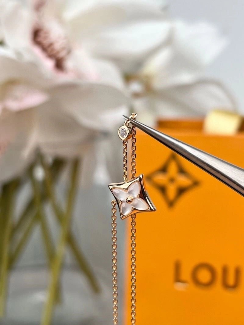 Louis Vuitton Necklaces Durable 249695