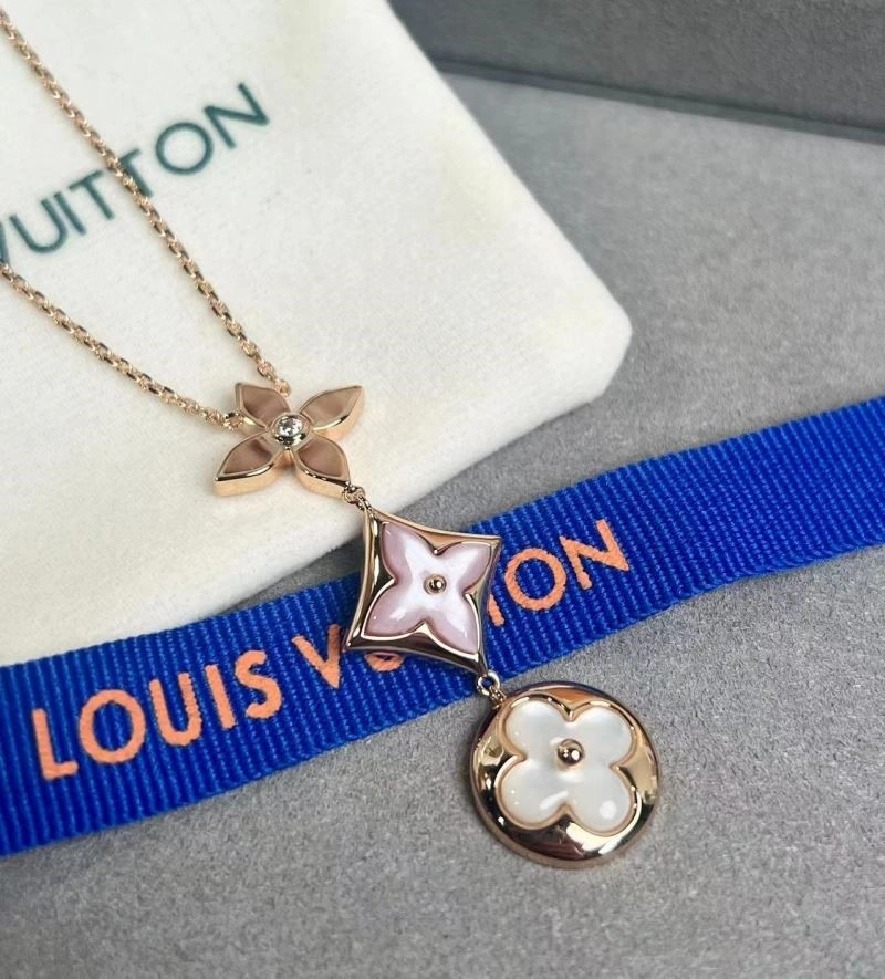 Louis Vuitton Necklaces SportInspired 249687
