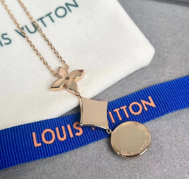 Louis Vuitton Necklaces SportInspired 249687