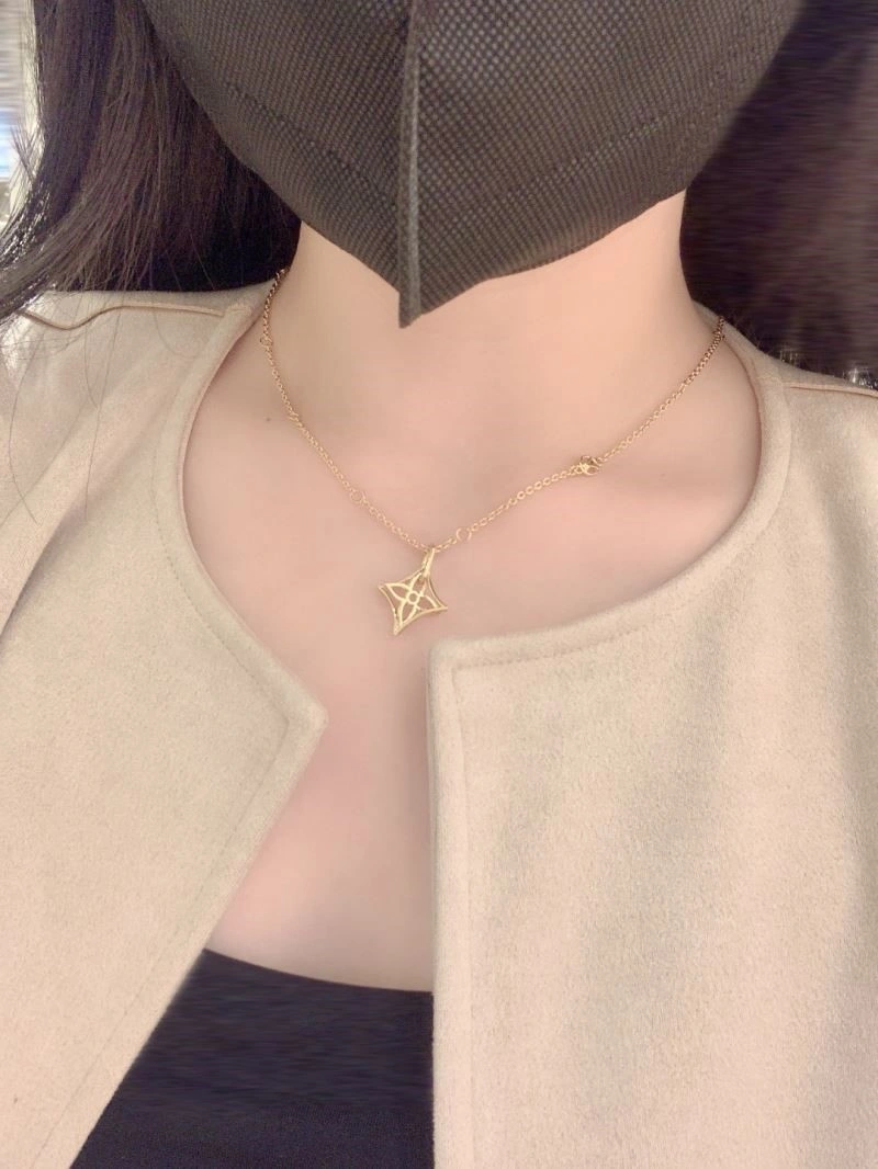Louis Vuitton Necklaces Affordable 249690