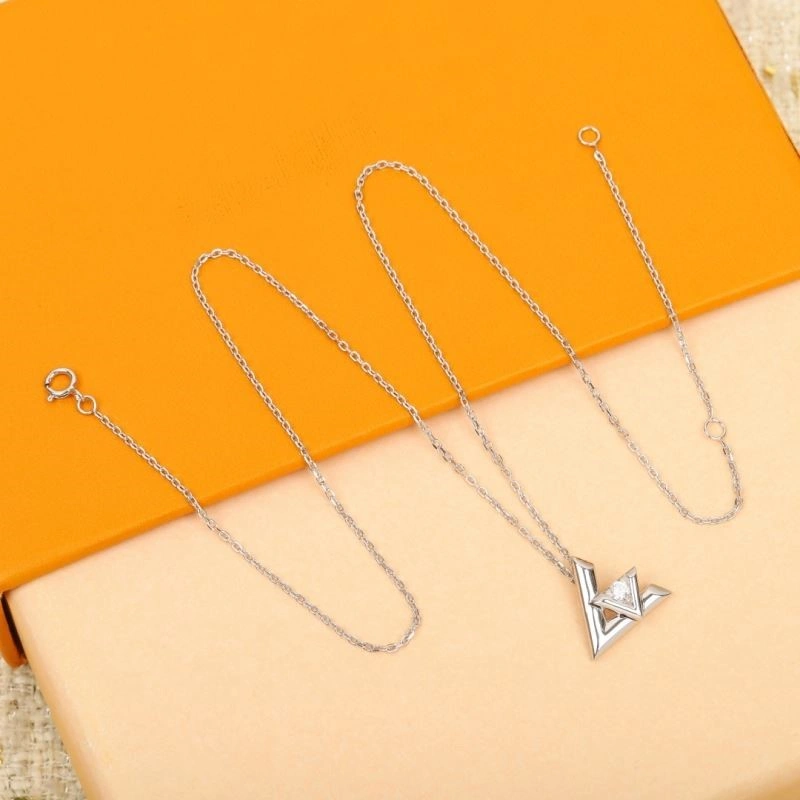 TimelessDesign Louis Vuitton Necklaces 249693