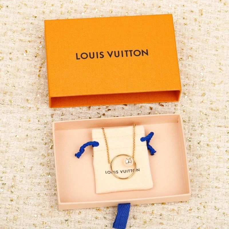 Louis Vuitton Necklaces WeatherProof 249696
