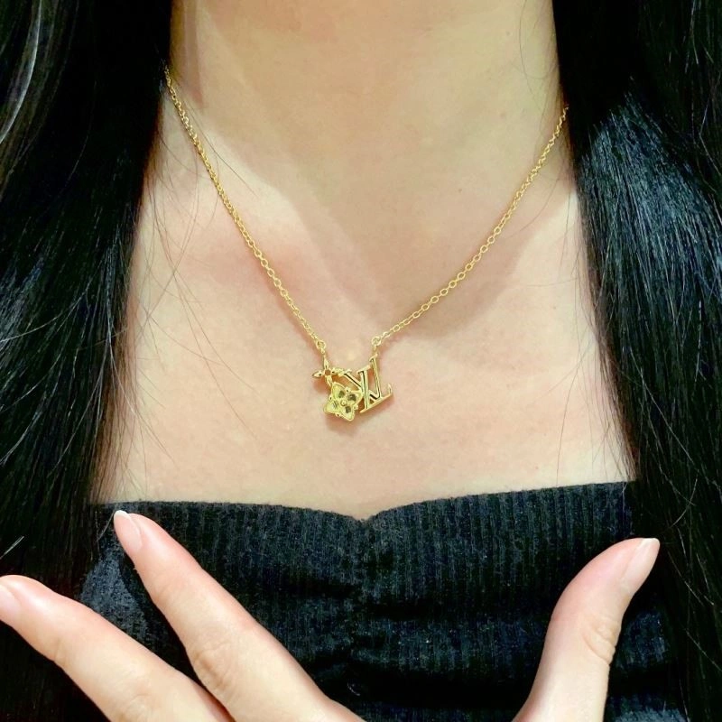 Original Louis Vuitton Necklaces 249689