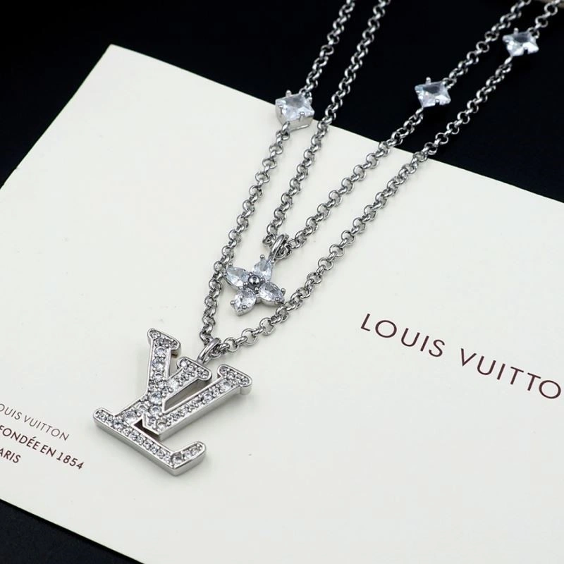 UrbanChic Louis Vuitton Necklaces 249708