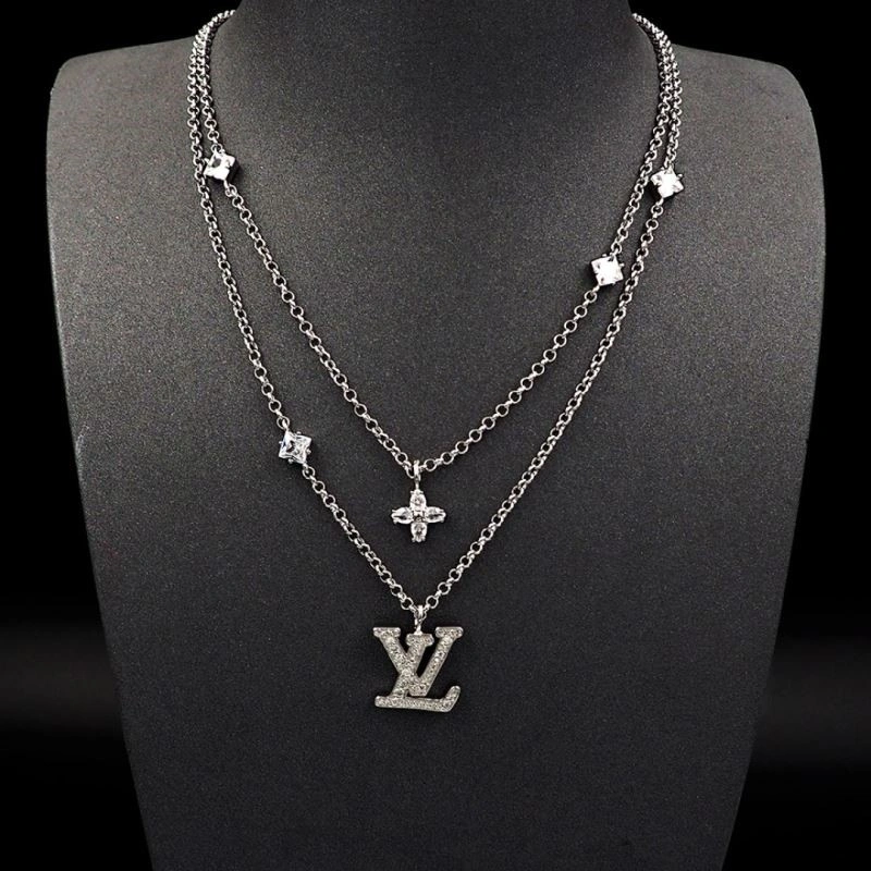 UrbanChic Louis Vuitton Necklaces 249708