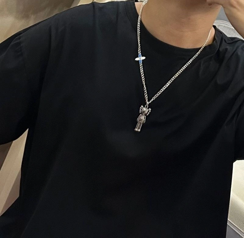 Louis Vuitton Necklaces Sophisticated 249682