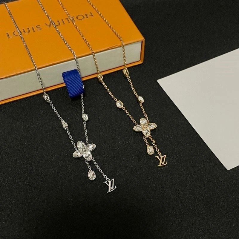 Fashionable Louis Vuitton Necklaces 249694