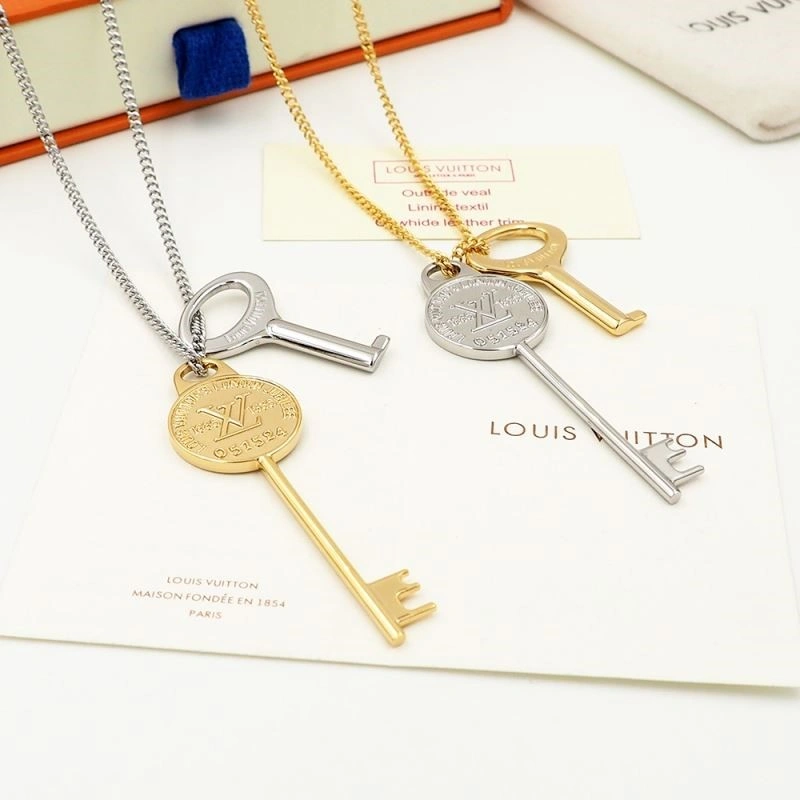 Bold Louis Vuitton Necklaces 249670