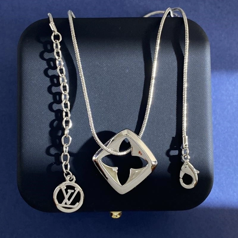 SportInspired Louis Vuitton Necklaces 249650