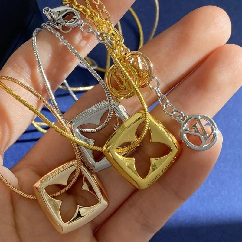 SportInspired Louis Vuitton Necklaces 249650