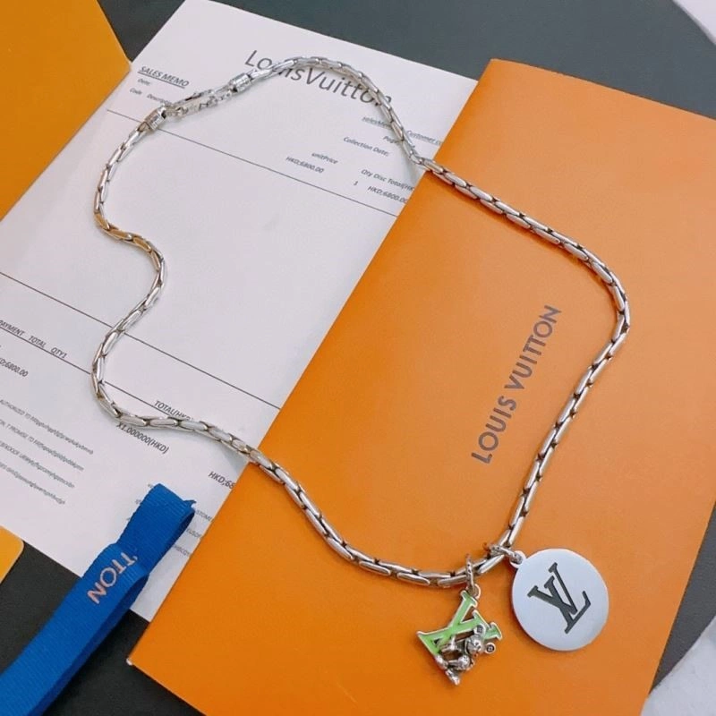Louis Vuitton Necklaces Trendy 249410