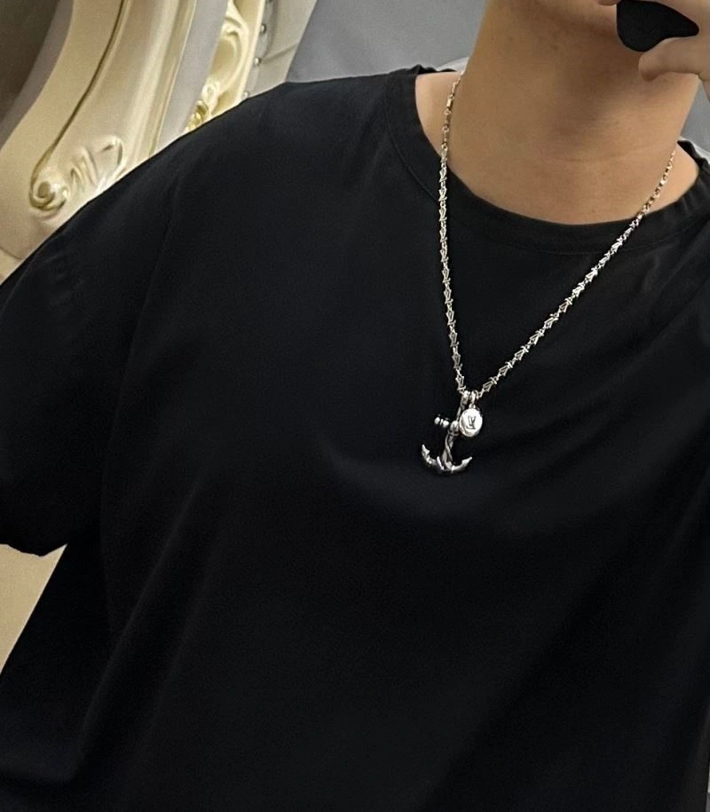 WrinkleFree Louis Vuitton Necklaces 249411