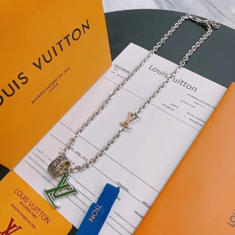 Louis Vuitton Necklaces Casual 249418