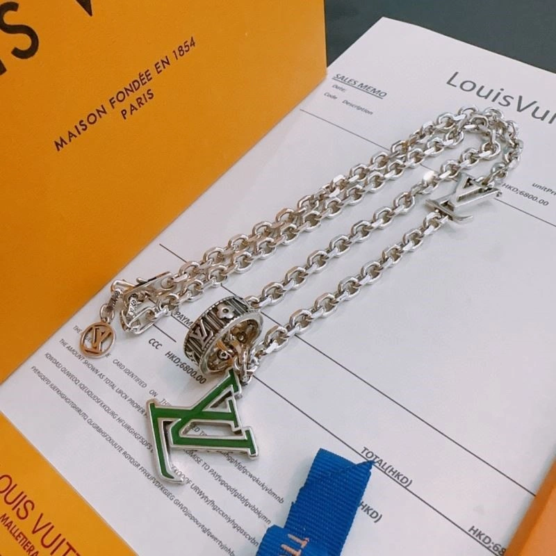 Louis Vuitton Necklaces Casual 249418