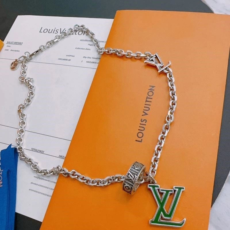 Louis Vuitton Necklaces Casual 249418