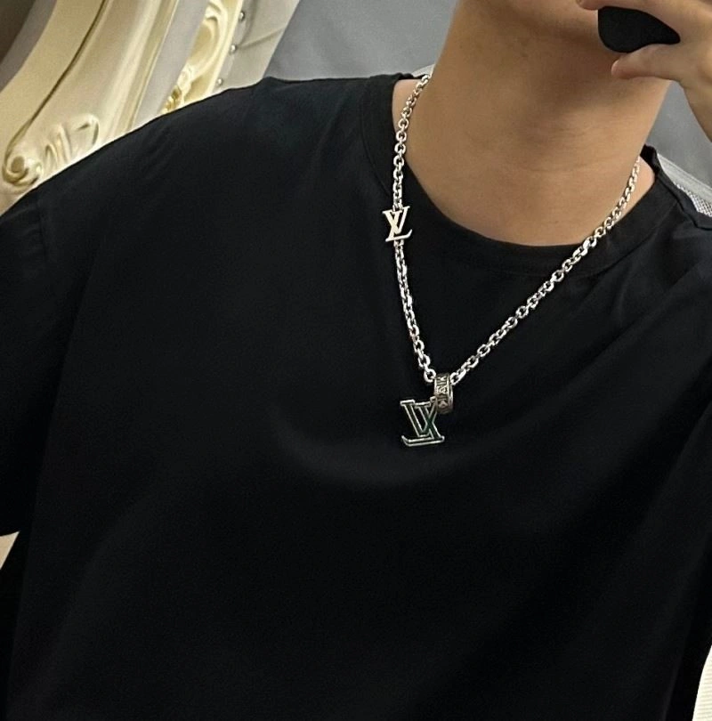Louis Vuitton Necklaces Casual 249418