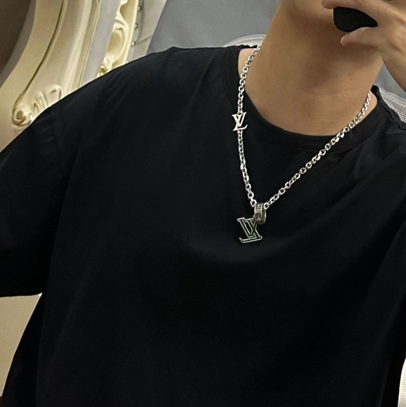 Louis Vuitton Necklaces Casual 249418