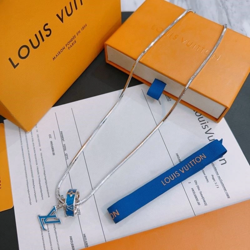 Louis Vuitton Necklaces HighPerformance 249391