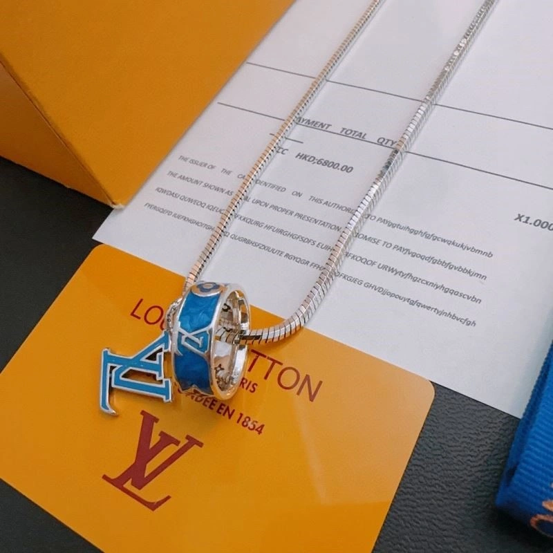 Louis Vuitton Necklaces HighPerformance 249391