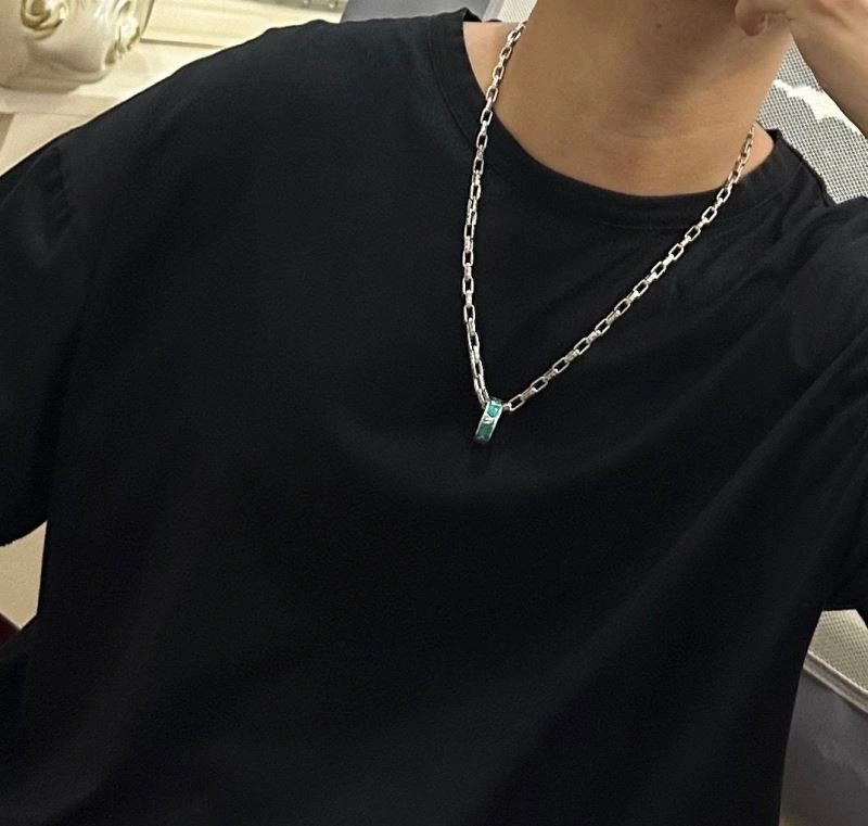 Louis Vuitton Necklaces TimelessDesign 249392