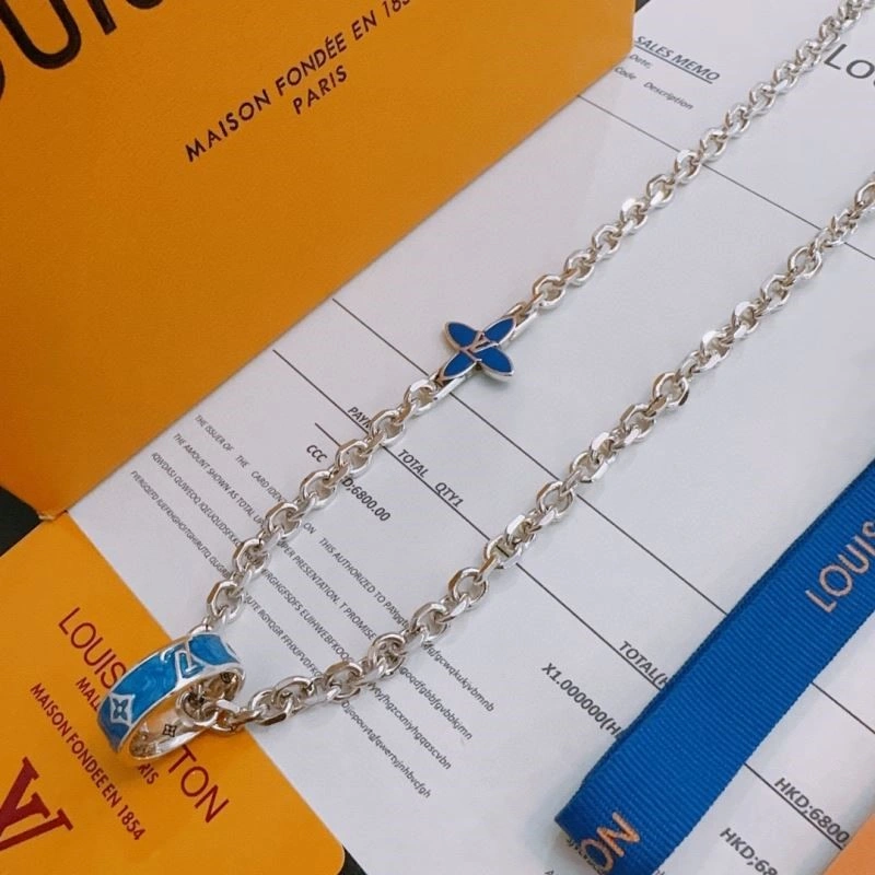 Louis Vuitton Necklaces Lightweight 249390