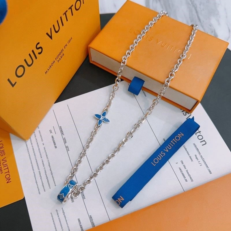 Louis Vuitton Necklaces Lightweight 249390
