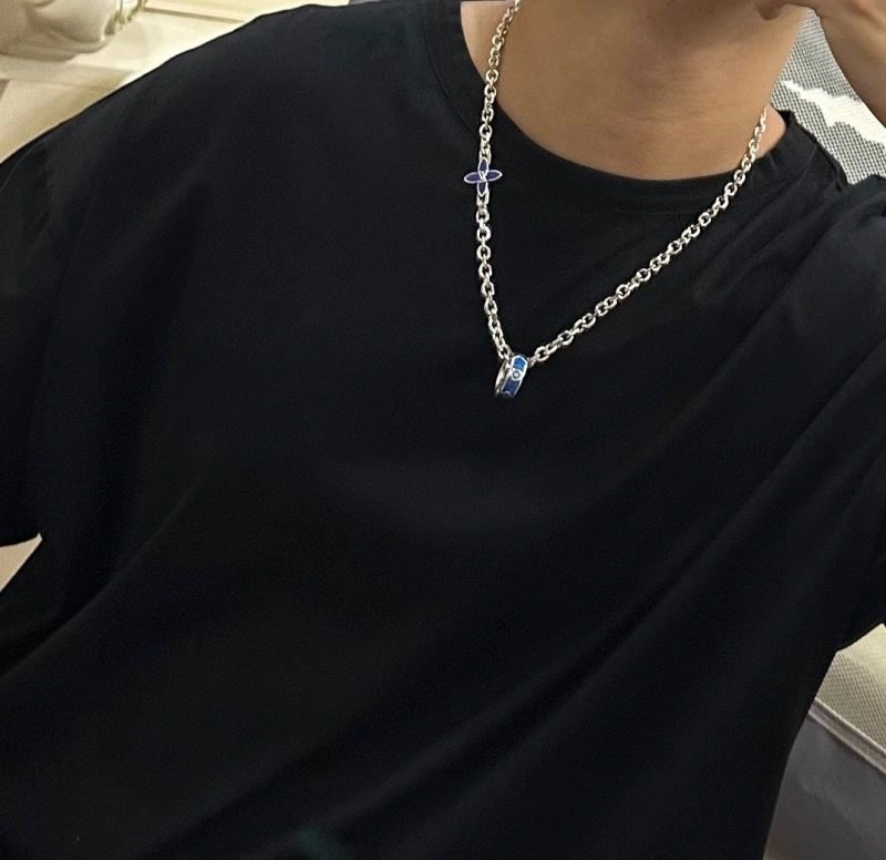 Louis Vuitton Necklaces Lightweight 249390