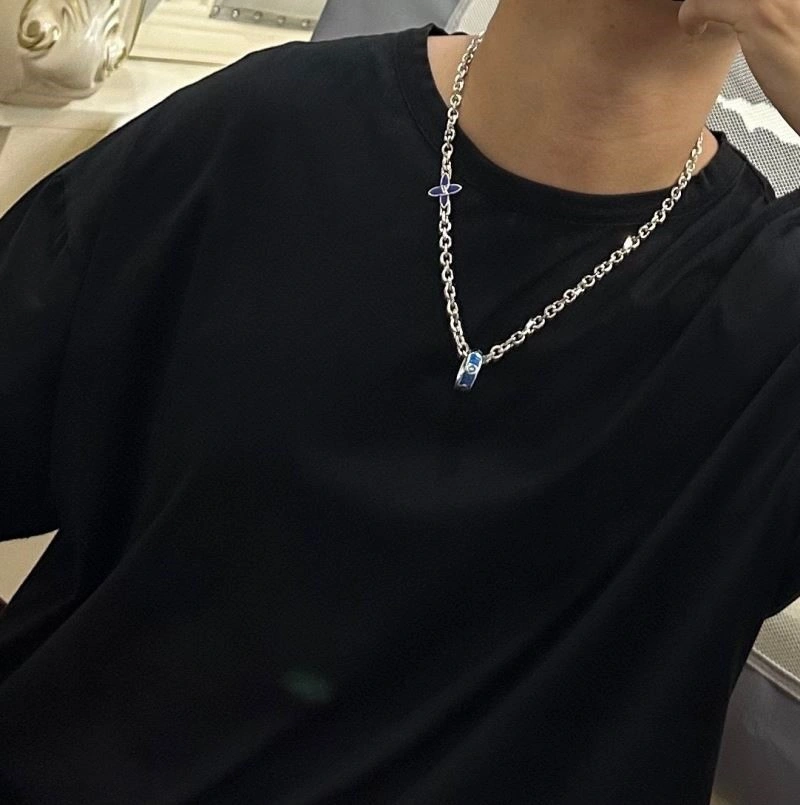 Louis Vuitton Necklaces Lightweight 249390