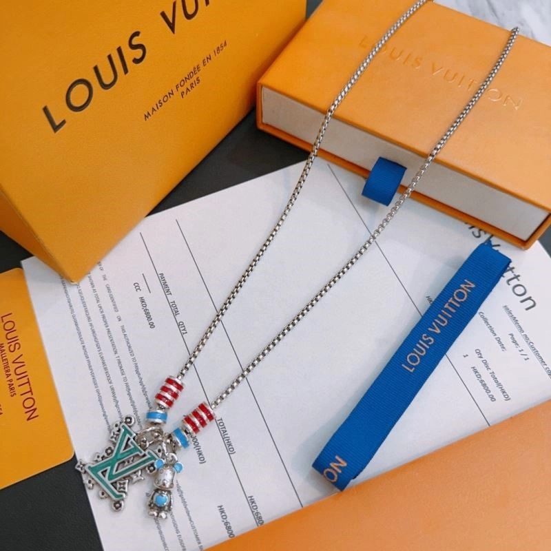Louis Vuitton Necklaces Timeless 249389