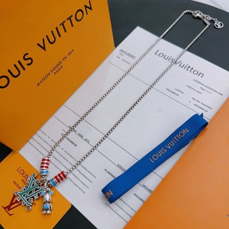 Louis Vuitton Necklaces Timeless 249389