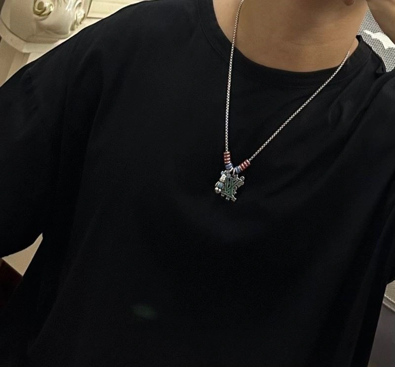 Louis Vuitton Necklaces Timeless 249389